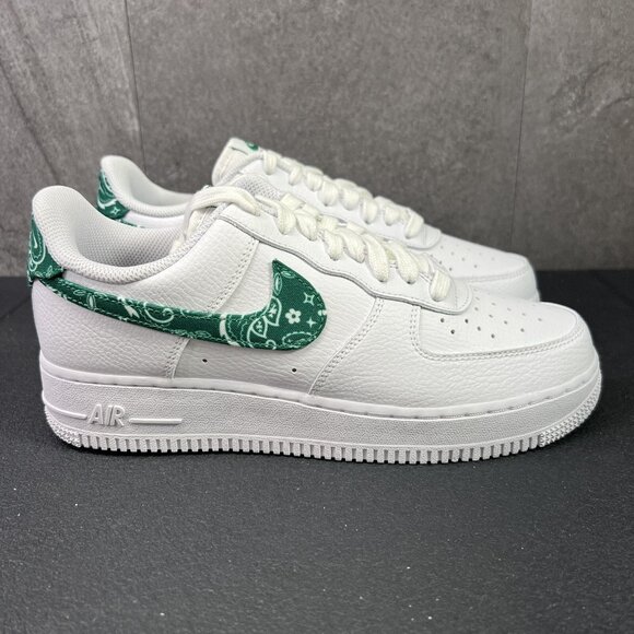 Nike Air Force 1 '07 ESS Green Paisley White Size 10 Womens Sneakers - Picture 2 of 11